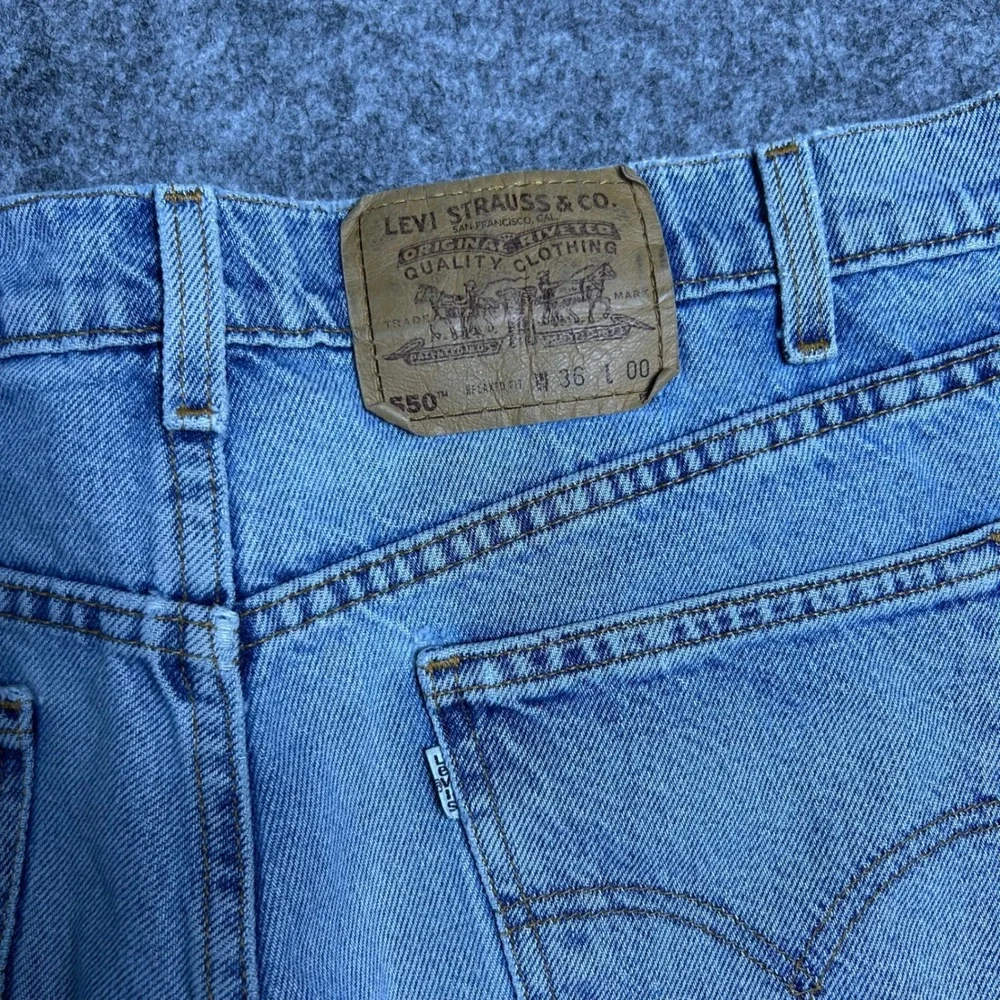 Levis 550 Relaxed Fit Denim Shorts Light Wash Skater Baggy Vintage Size 36